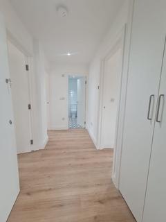 2 bedroom flat to rent, London SW16