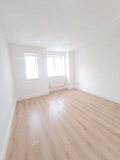 2 bedroom flat to rent, London SW16