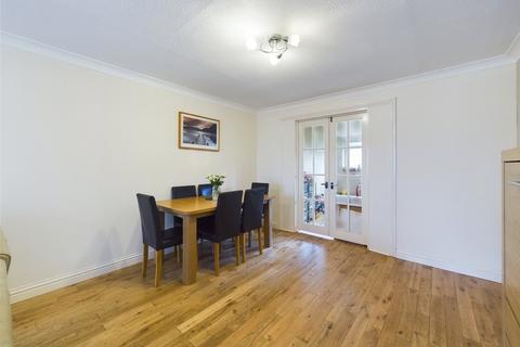 12 Colne Chase, Witham, CM8 1TH