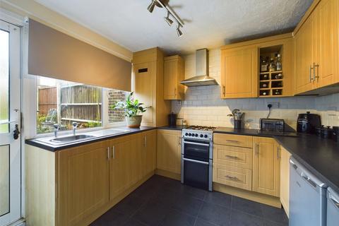 12 Colne Chase, Witham, CM8 1TH