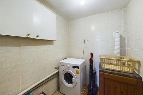 12 Colne Chase, Witham, CM8 1TH