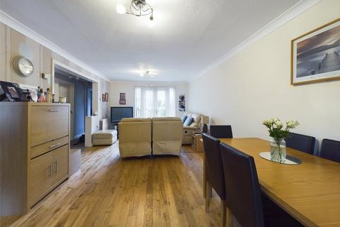 12 Colne Chase, Witham, CM8 1TH