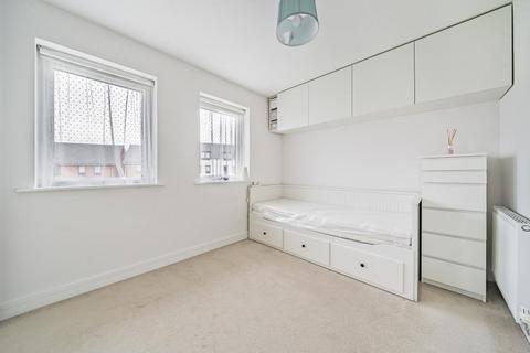 2 bedroom end of terrace house for sale - Kennet Island,  Reading,  RG2
