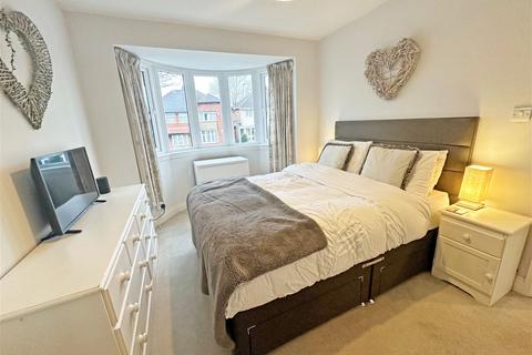 3 bedroom semi-detached house for sale, Yarningdale Road, Kings Heath, B14 6LU