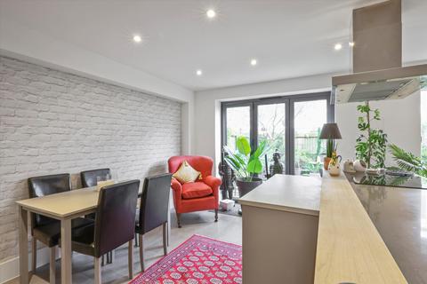 3 bedroom terraced house for sale, Station Street, Cheltenham, Gloucestershire, GL50