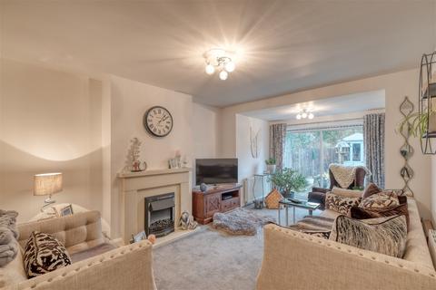 4 bedroom semi-detached house for sale, Union Road, Shirley, Solihull, B90 3BU