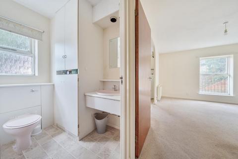 1 bedroom maisonette for sale, High Wycombe,  Buckinghamshire,  HP13