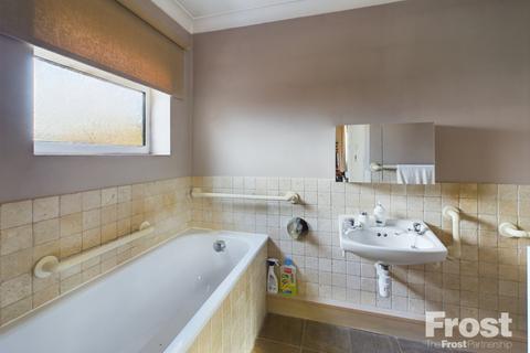 52 Edinburgh Drive, Staines-upon-thames, TW18 1PH