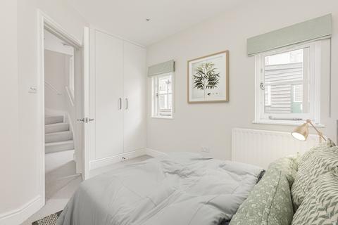 2 bedroom terraced house for sale - Sheen Stables, Rear Of 119 Sheen Lane, East Sheen, London