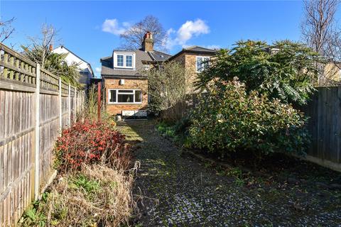 20 Fourth Cross Road, Twickenham, TW2 5EL