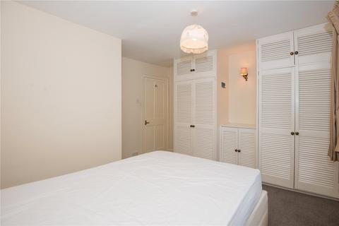 20 Fourth Cross Road, Twickenham, TW2 5EL