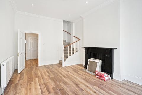 3 bedroom flat to rent, Redcliffe Road, Chelsea, London