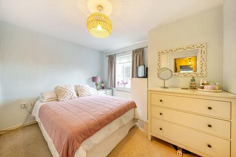 3 bedroom semi-detached house for sale, Burnham Road, Alton, Hampshire, GU34