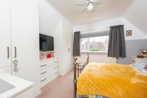 13 Ashley Drive, Blackwater, Camberley, GU17 0PR