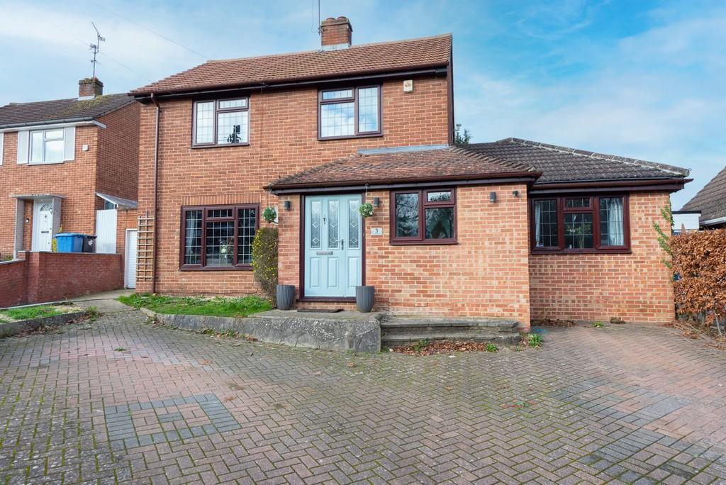 Frogmore Park Drive, Camberley GU17 4 bed detached house for sale £
