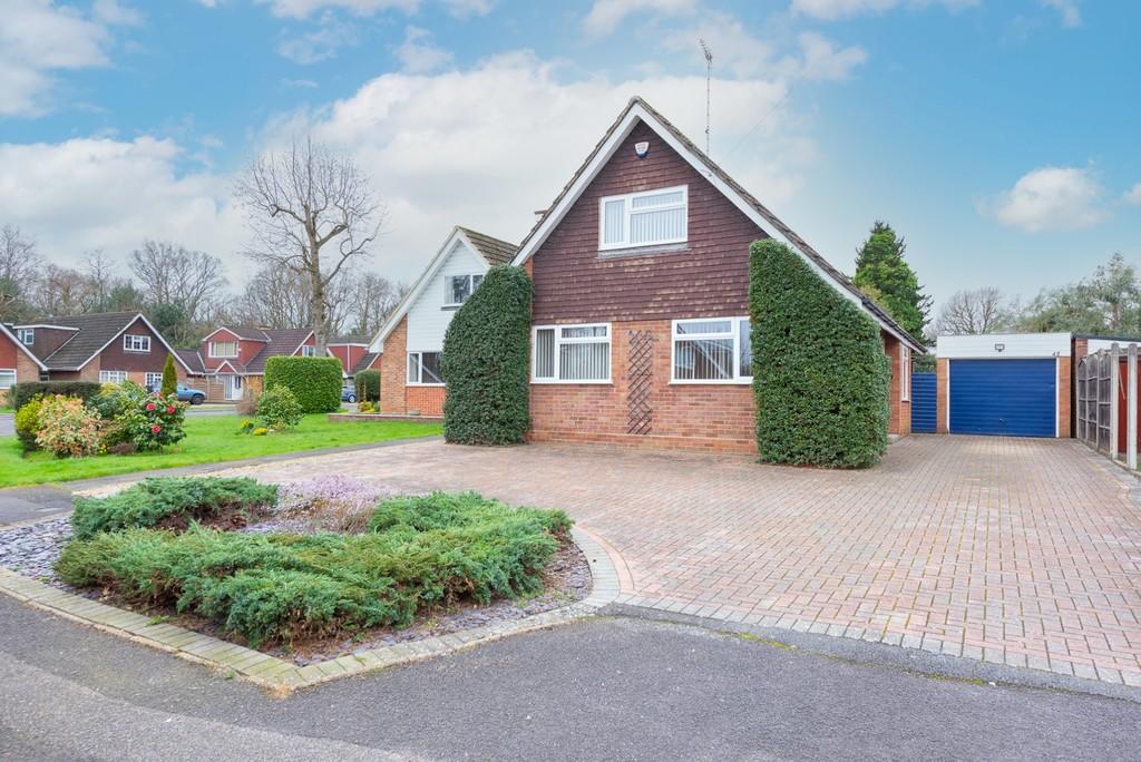 Frogmore Park Drive, Camberley GU17 4 bed chalet for sale £525,000
