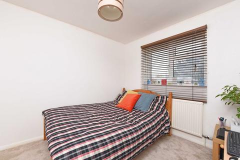 2 bedroom apartment for sale, London Road, Camberley GU17