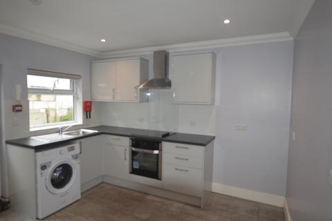 1 bedroom flat to rent, Bournemouth Road Parkstone, Poole, Dorset, BH14 9HT