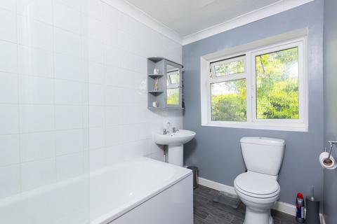 55 Baileys Close, Blackwater, Camberley, GU17 0AP