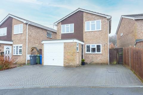 2 Cypress Way, Blackwater, Camberley, GU17 0EG