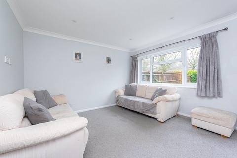2 Cypress Way, Blackwater, Camberley, GU17 0EG