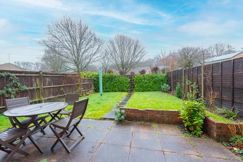 2 Cypress Way, Blackwater, Camberley, GU17 0EG