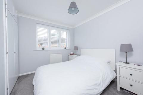 2 Cypress Way, Blackwater, Camberley, GU17 0EG