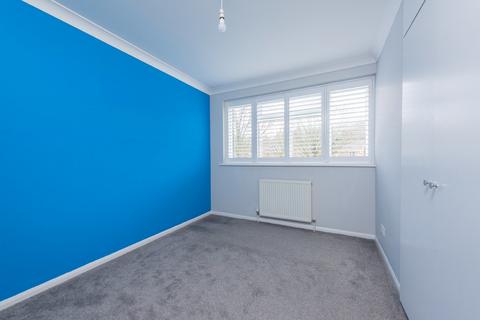 2 Cypress Way, Blackwater, Camberley, GU17 0EG