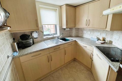 2 bedroom retirement property for sale, Forest Court, Union Street, Chester, CH1