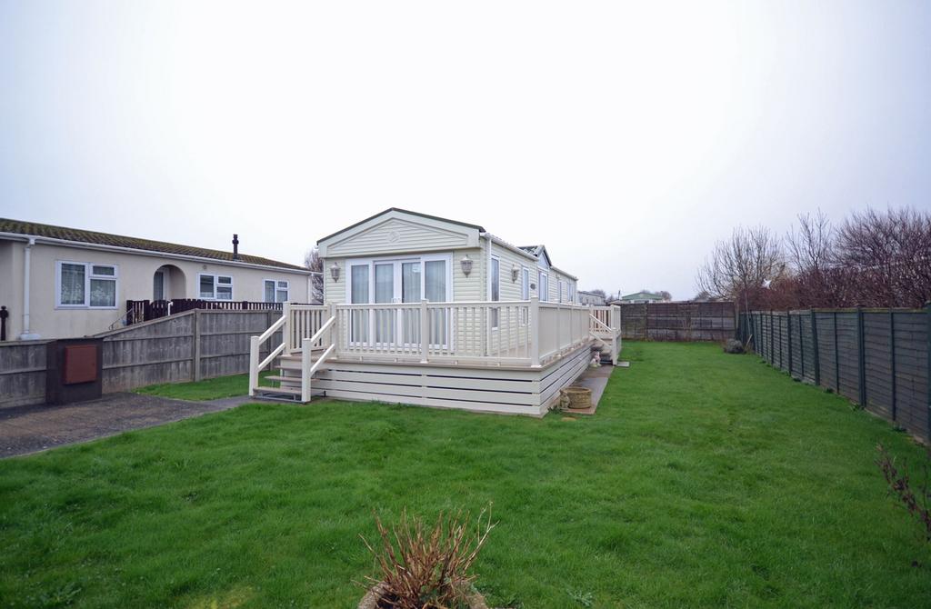 3 Broadway, Selsey, West Sussex, PO20... 2 bed property with land for