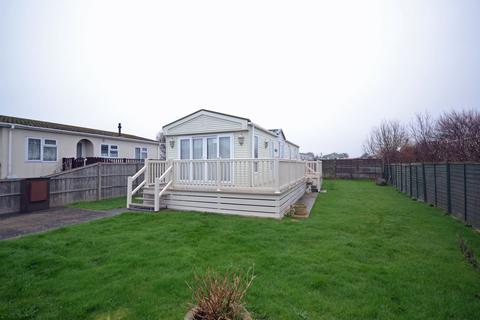 2 bedroom property with land for sale, 3 Broadway, Selsey, West Sussex, PO20 9DL