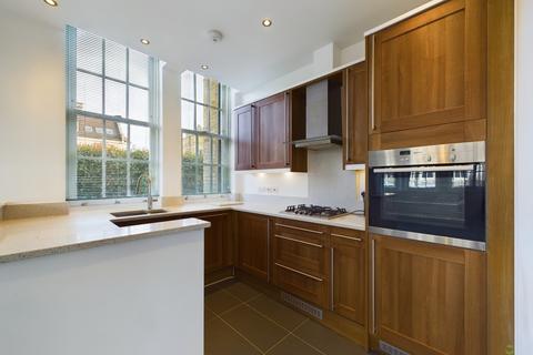 2 bedroom ground floor flat for sale, Chapel Drive, Dartford, Kent, DA2