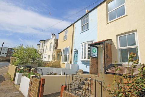 2 bedroom maisonette to rent, New Road, Shoreham-by-Sea BN43