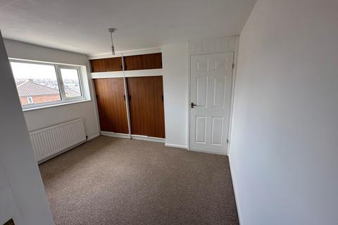 3 bedroom end of terrace house to rent, Wickhurst Close, Portslade BN41
