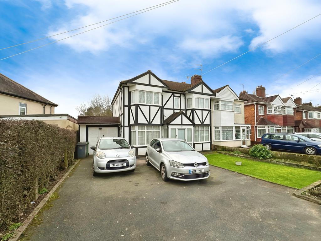 Lichfield Road, Wolverhampton WV11 4 bed semidetached house for sale
