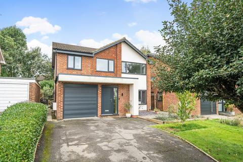 4 bedroom detached house for sale, Manningford Close, Winchester, Hampshire, SO23