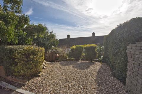 14 Creteway Close, Folkestone, CT19 6LH