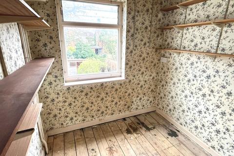 23 Priory Road, Chessington, KT9 1EF