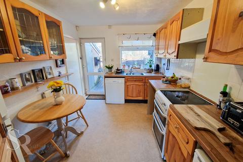 2 bedroom detached bungalow for sale, Ollersett Avenue, New Mills, SK22