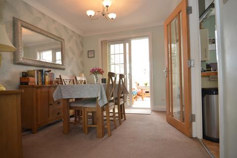 3 bedroom semi-detached house for sale, Lyndhurst Road, Amesbury, Salisbury, Wiltshire, SP4
