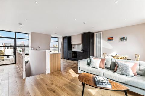 4 bedroom apartment for sale, Bennerley Road, SW11