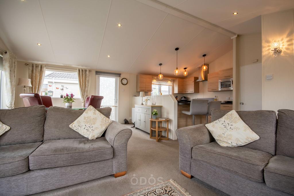 Tewkesbury Road, Gloucester GL2 2 bed park home for sale £130,000