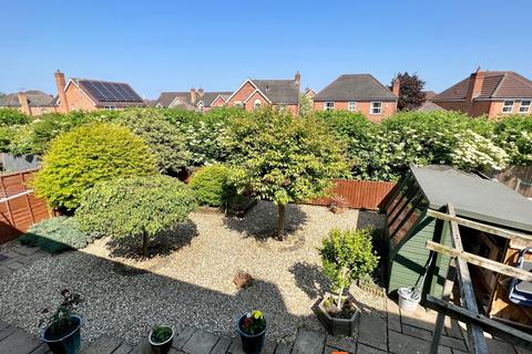 28 Adwalton Close, Newark, NG24 2GT