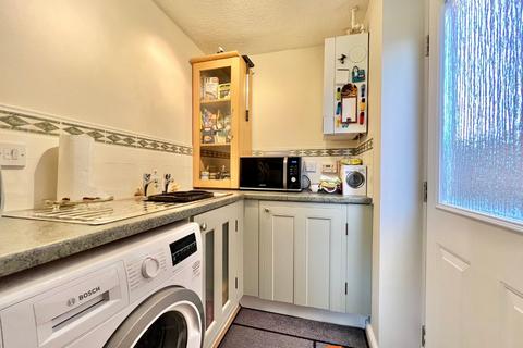 28 Adwalton Close, Newark, NG24 2GT