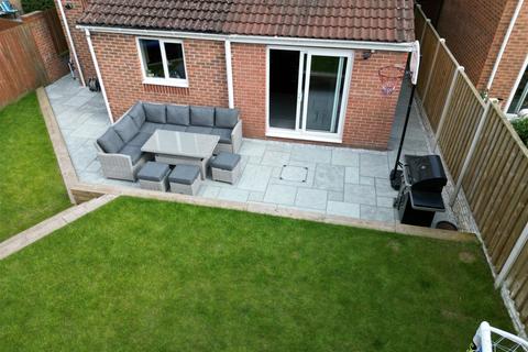 42 Champany Fields, Dodworth, Barnsley, S75 3TY