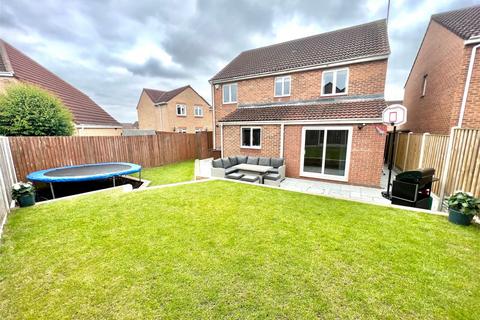 42 Champany Fields, Dodworth, Barnsley, S75 3TY
