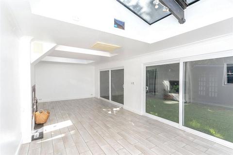 4 Hamlet Close, Bricket Wood, St Albans, AL2 3PP