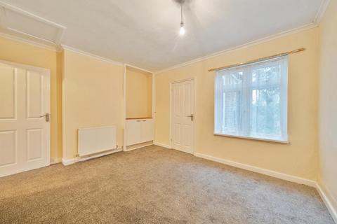 109 French Street, Sunbury-on-thames, TW16 5JL