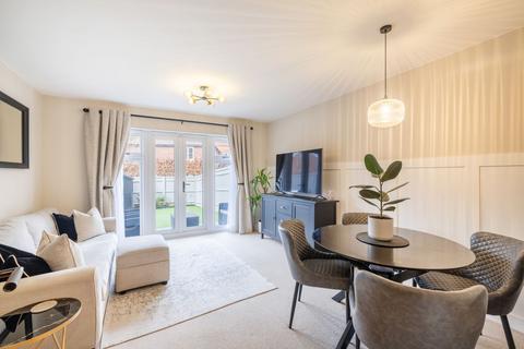 7 Driscoll Way, Caterham, CR3 5WD