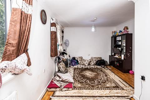 2 bedroom flat for sale, Norwood Road, Southall UB2